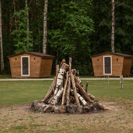 Camping & Camper Place Pasvalys エクステリア 写真