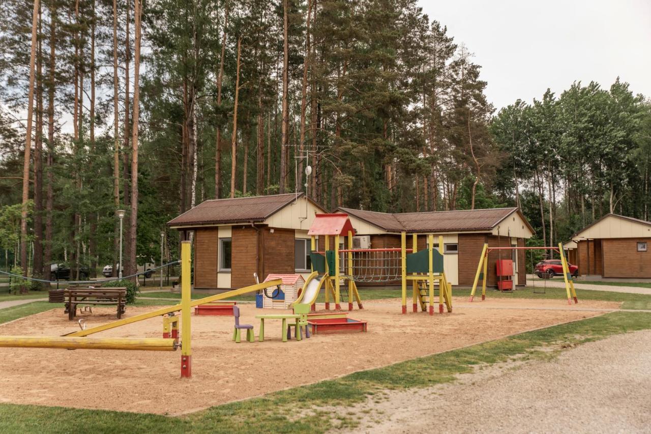 Camping & Camper Place Pasvalys エクステリア 写真